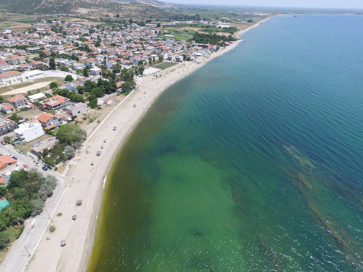 Hotel Paralia Неа-Карвалі Екстер'єр фото